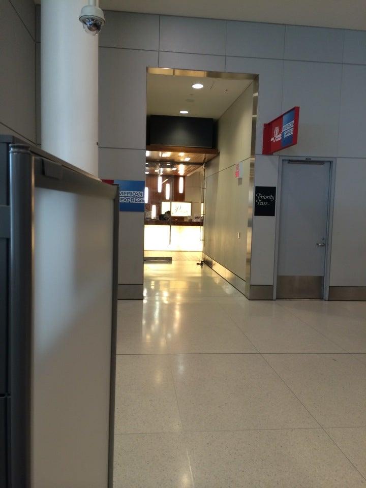 Plaza Premium Lounge (Domestic Departures, Terminal 1)