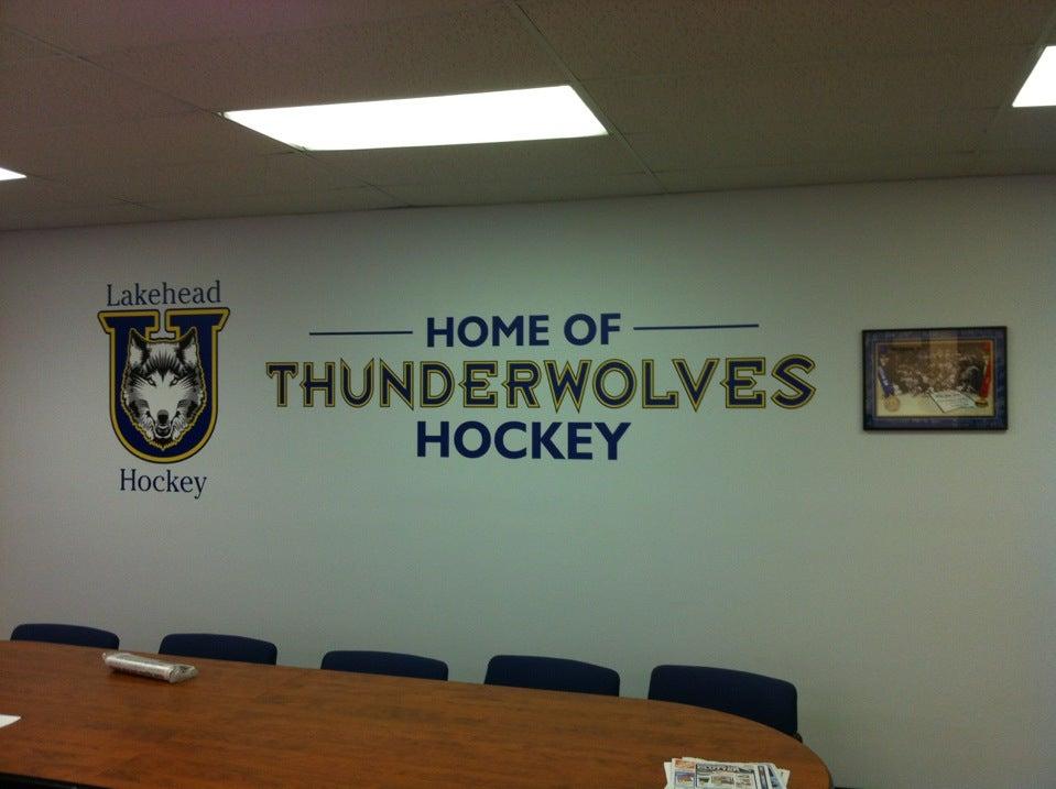 Lakehead Thunderwolves Varsity Hockey