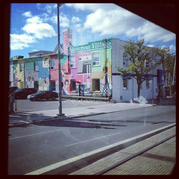 St Clair Ave West at Arlington Ave West Side