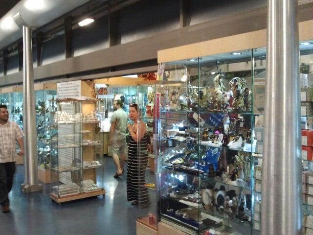 Meubles D'autrefois M B