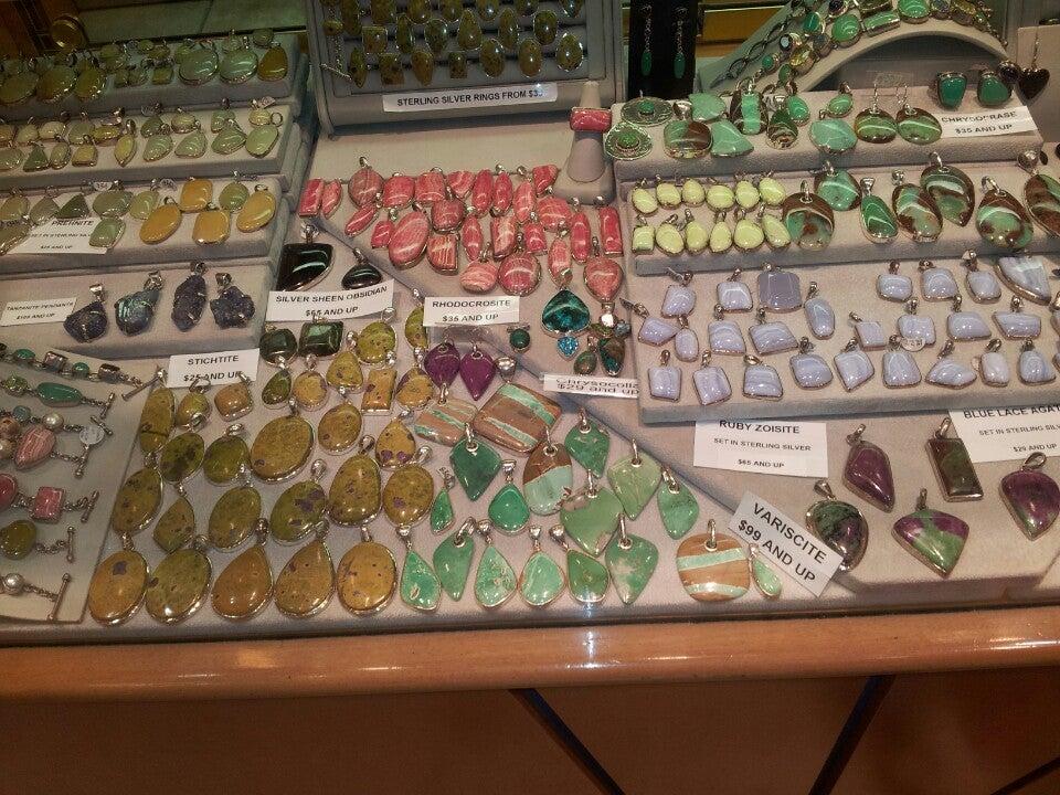 Rocks and Gems Canada