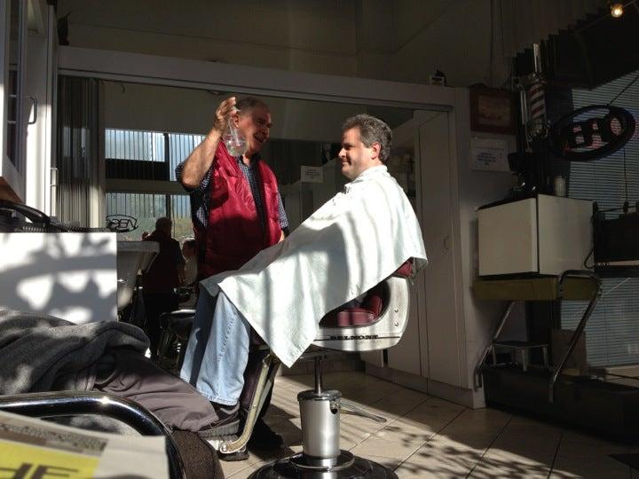 Ralph's Barber Shop & Hairstyling