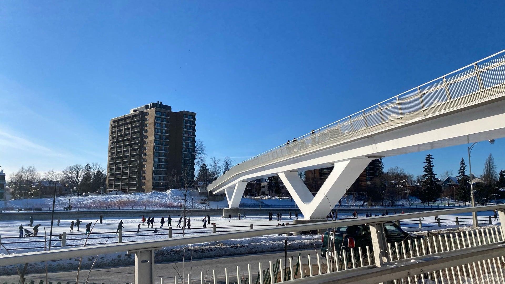 Passerelle Flora Footbridge