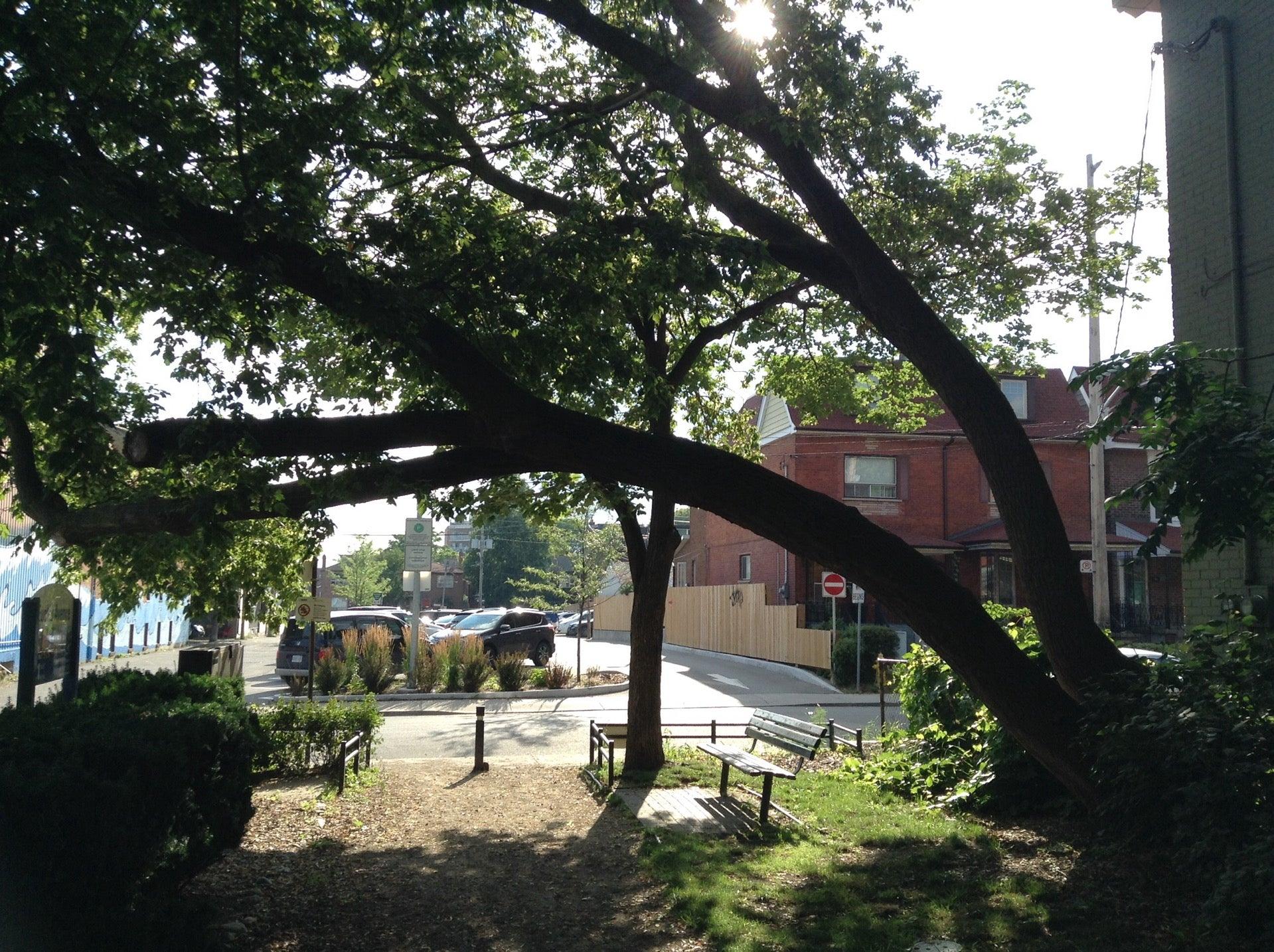 Euclid Avenue Parkette