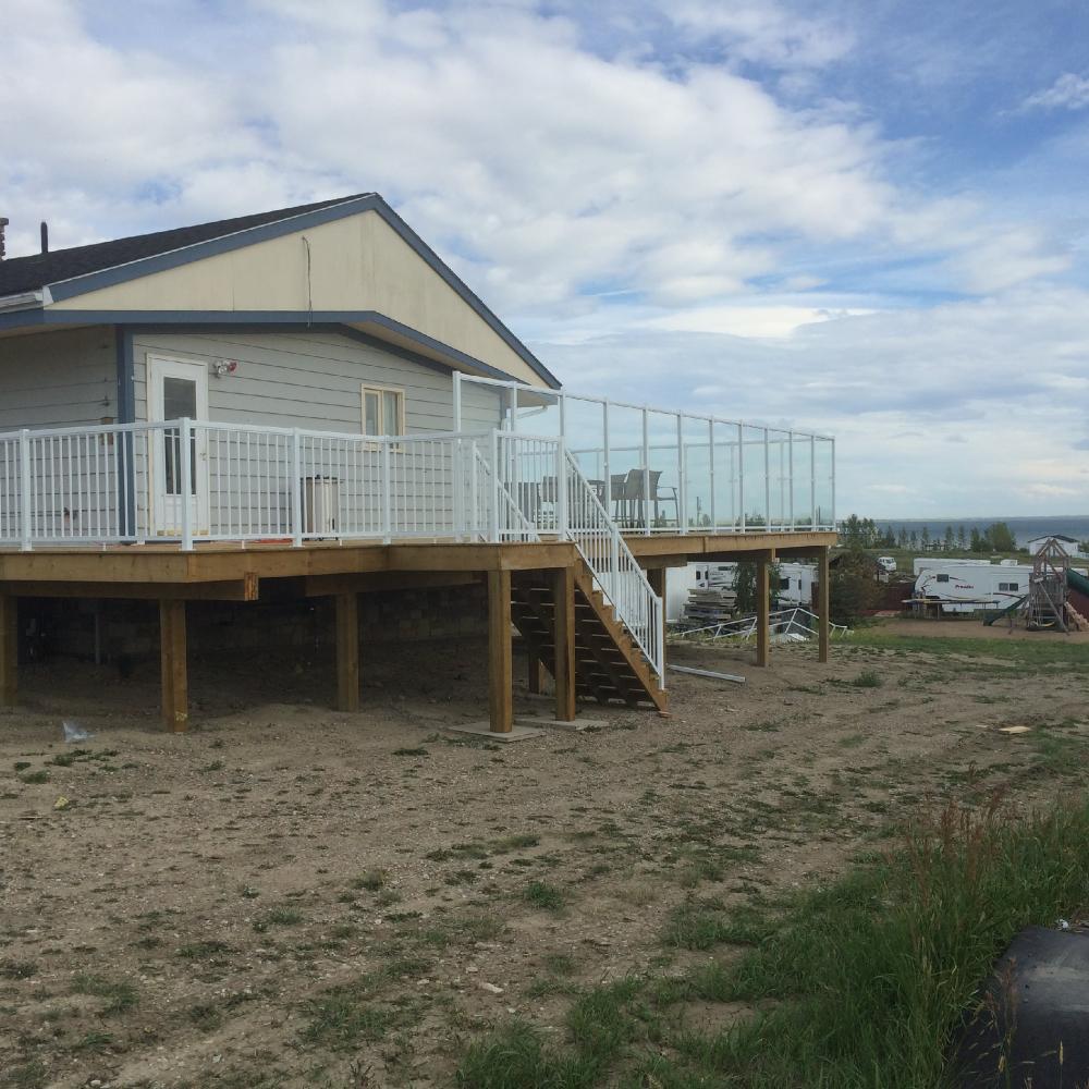 Ottawa Deck and Rail