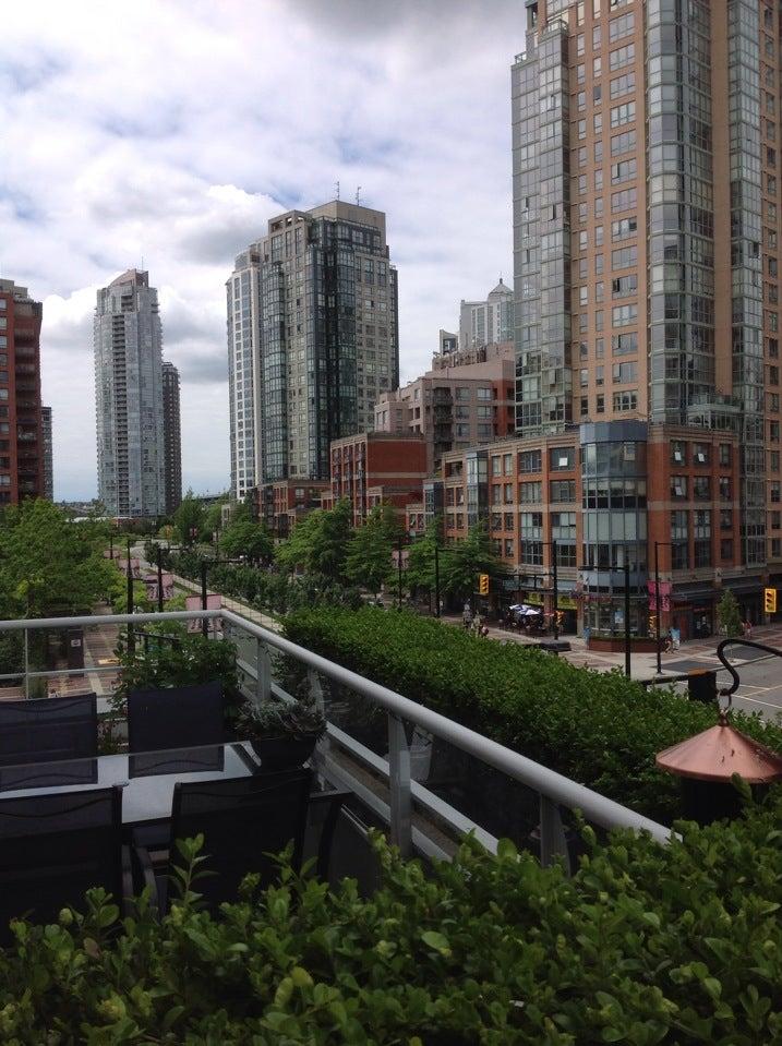 Prompton Real Estate Services Inc