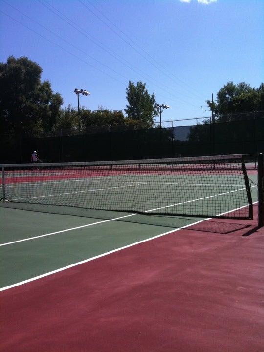 Riverside Badminton & Tennis