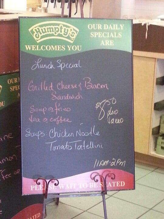 Humpty's Big Plate Diner - South End Brandon