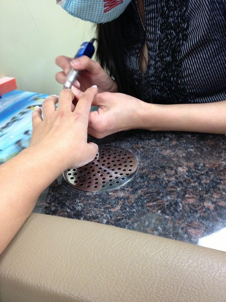 Diva Nails & Spa