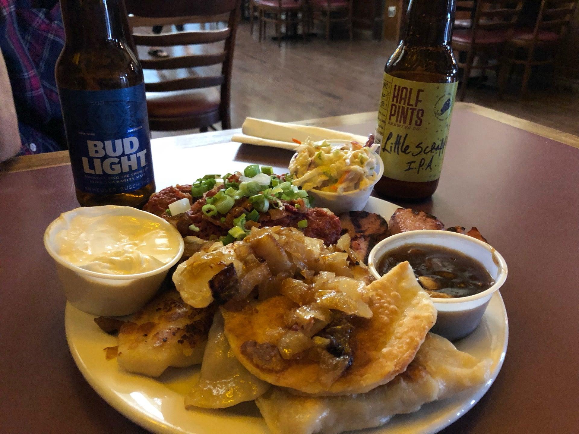 Royal Albert Arm's Hotel