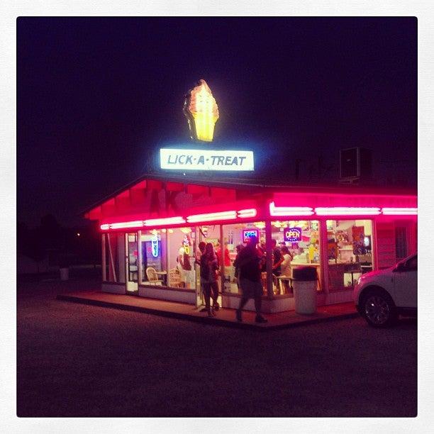 A & K Lick-A-Treat