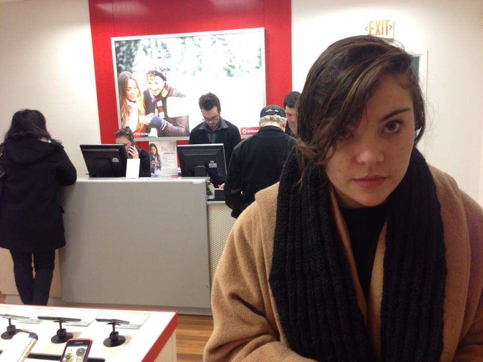 Fido (Available in the Rogers store)