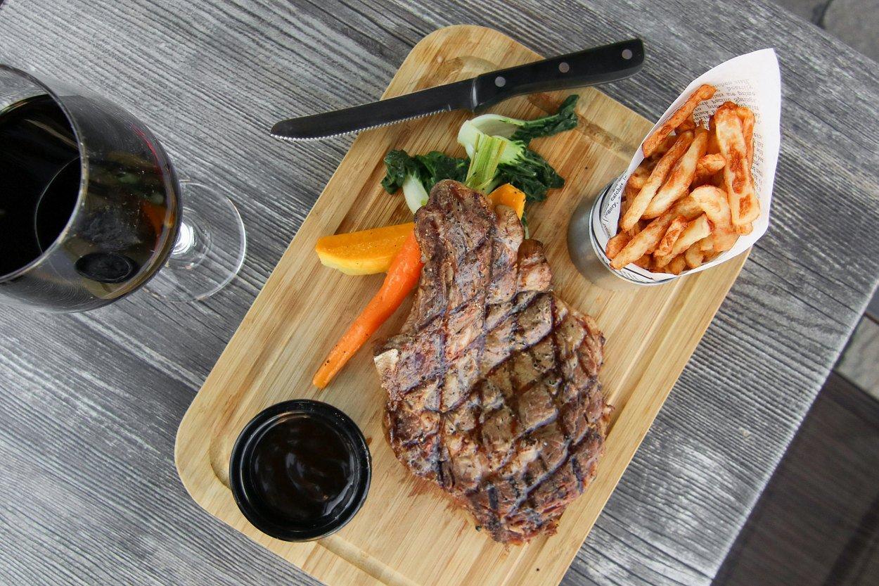 Le 555 Bistro Urbain