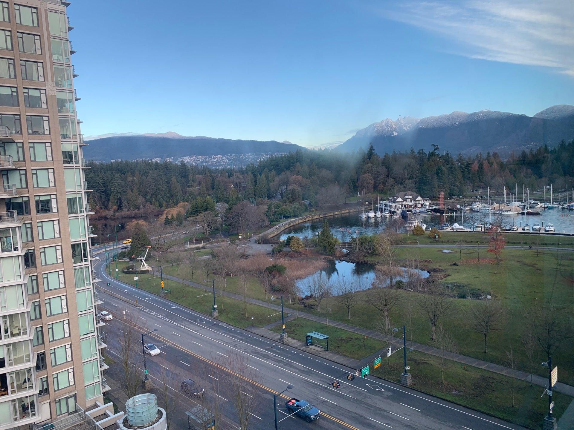 Lord Stanley Suites On The Park