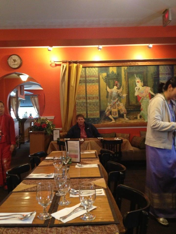 Green Papaya Restaurant