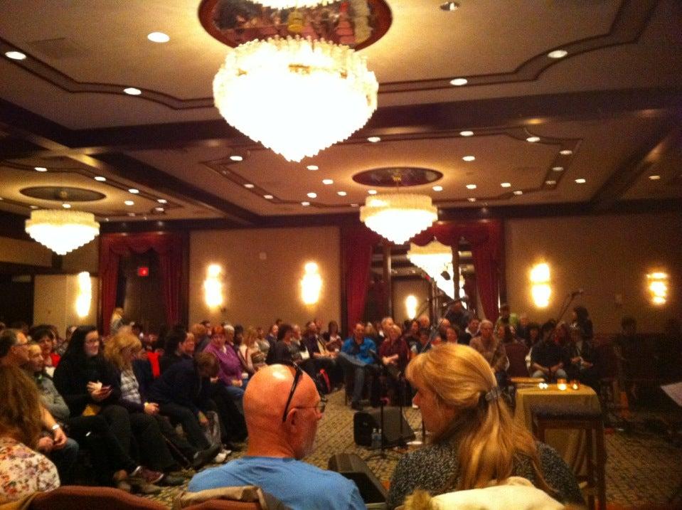 Chateau Lacombe Hotel