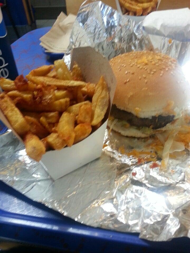 Magoo's Gourmet Hamburgers and Ice Cream