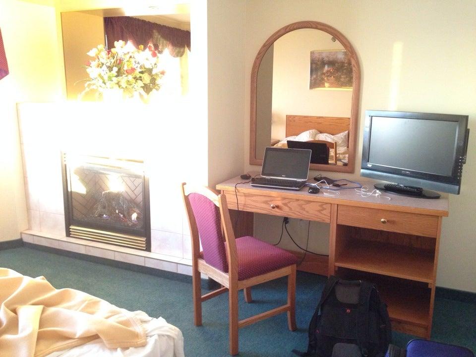 Western Budget Motel, Leduc #3