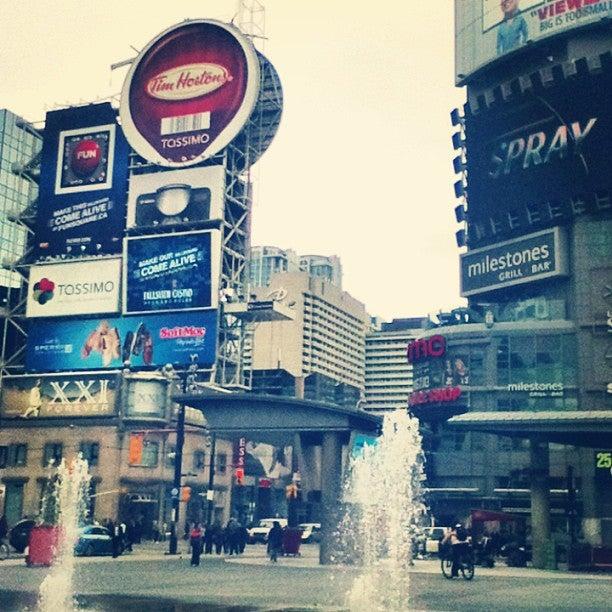 Yonge-Dundas Square