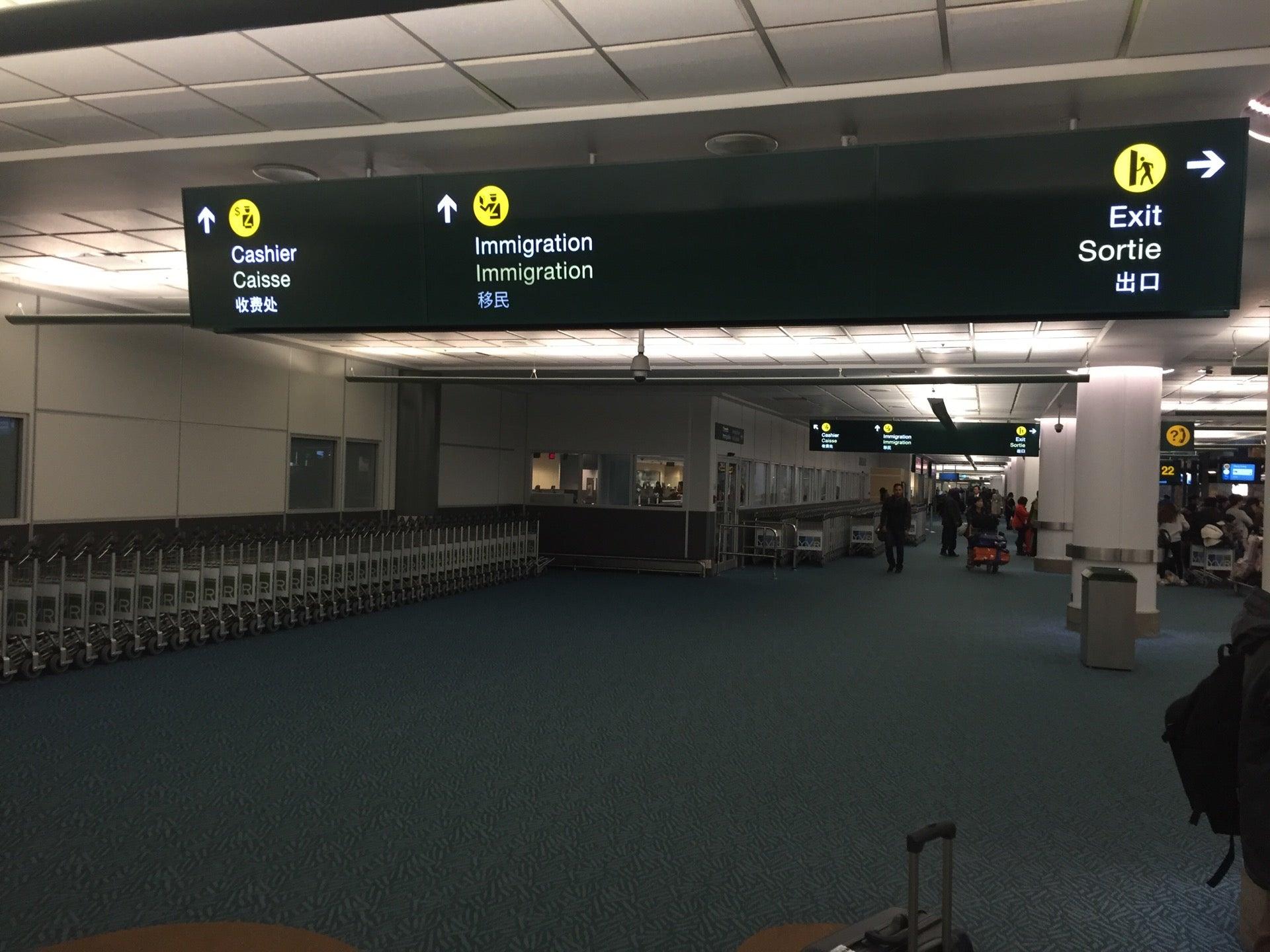 International & US Luggage Claim