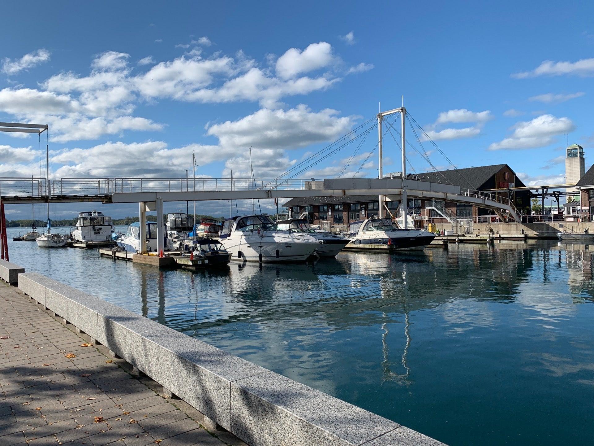 Pier 4 Harbourfront Marina