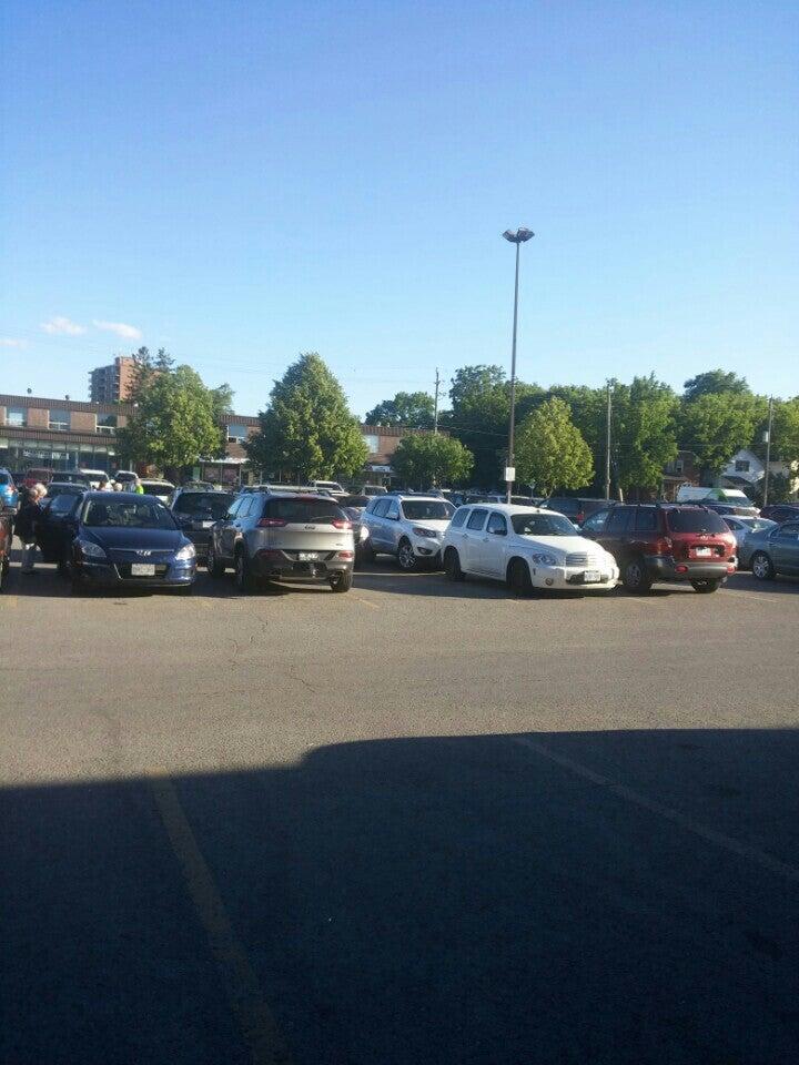 Market Plaza Gift Shop