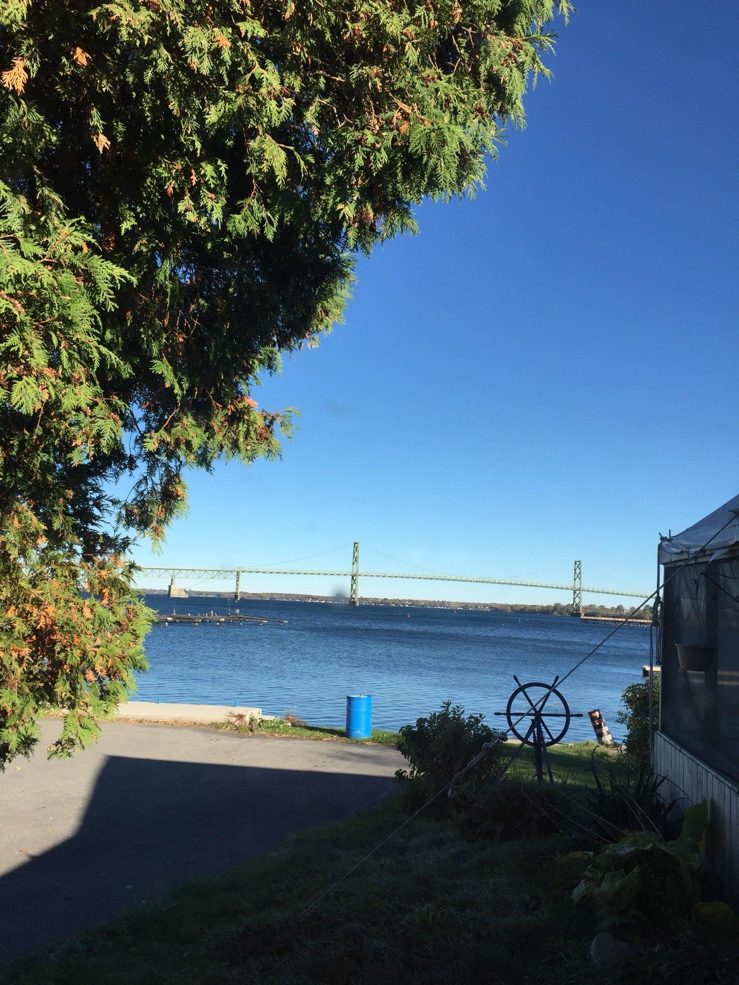 Bridgeview Restaurant