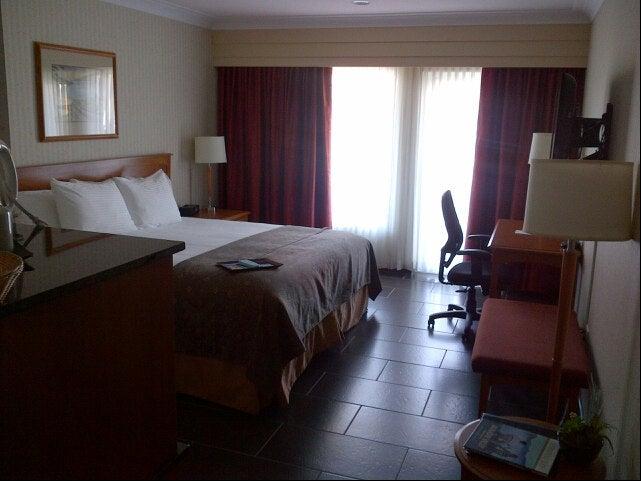 Best Western Plus Kelowna Hotel & Suites