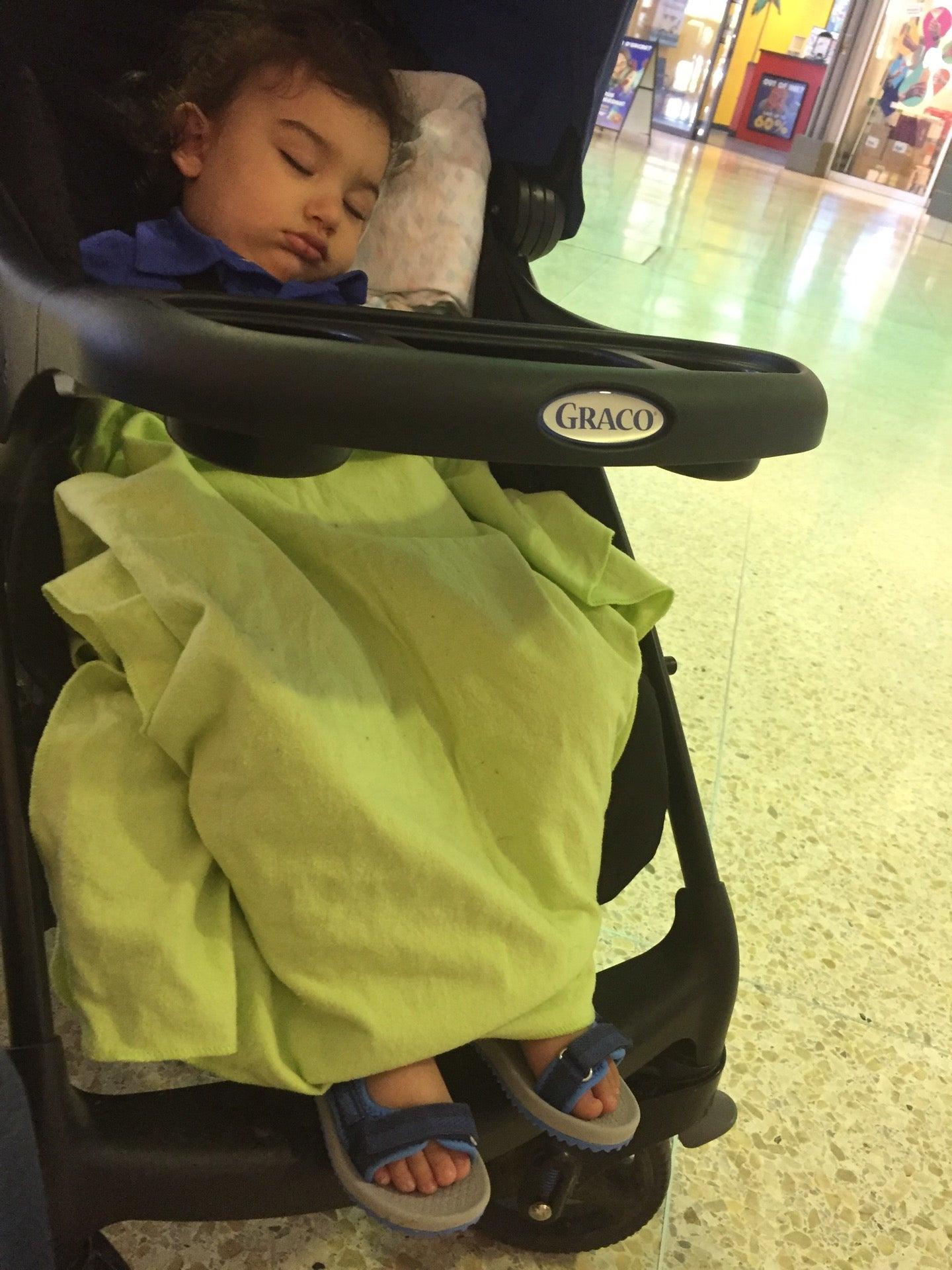 Cote St Luc Shopping Center