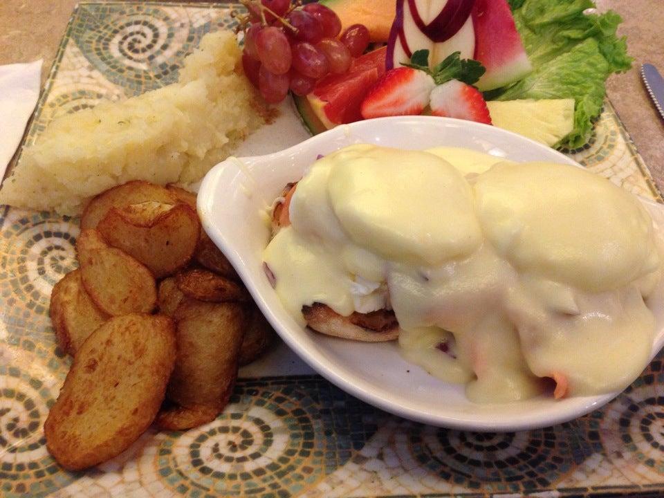 Dejeunee Cosmopolitain