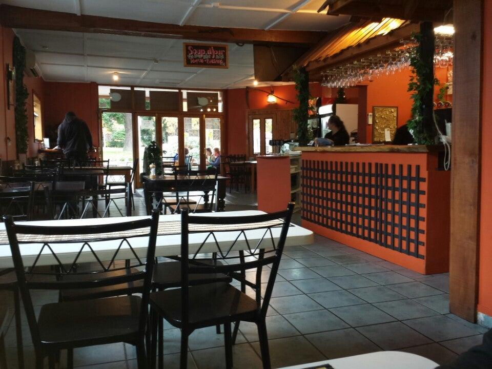 Rustic Cafe & Tapa's Bar