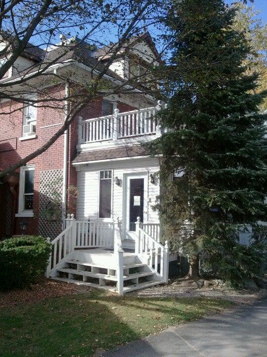 Hessenland Inn & Schatz Winery