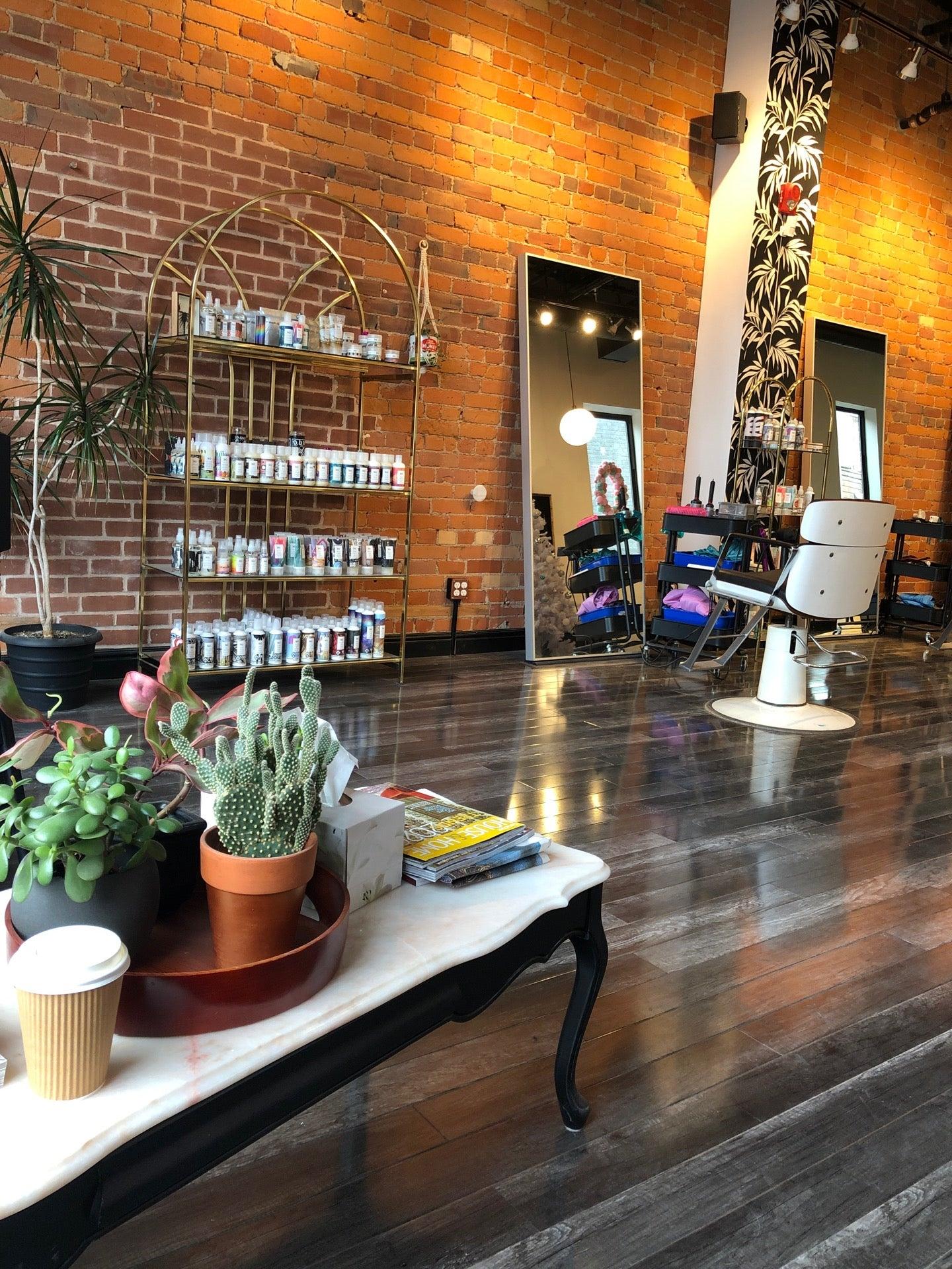 Arcana Salon