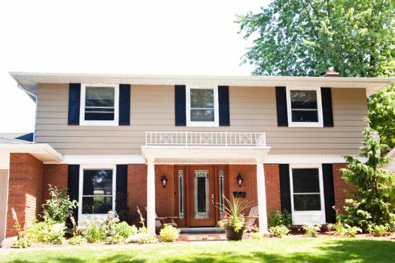 FM Windows Doors & Siding