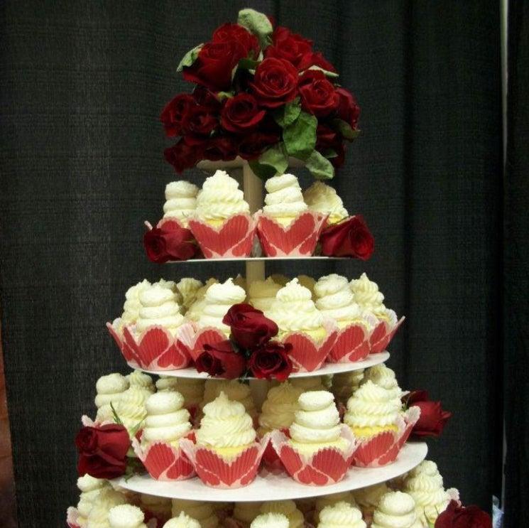 Saunders Catering and Decorating Svc