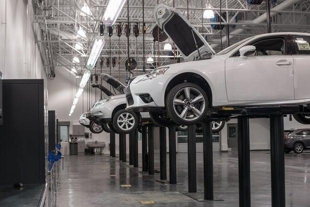 Lexus of Royal Oak Calgary