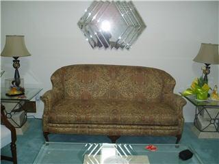 Brenton's Upholstery & Refinishing
