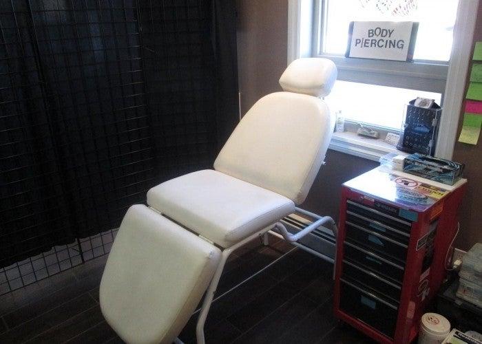 Bear's Skin Art Tattoo & Piercing Studio