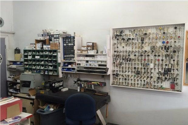 Serrurier Ideal Locksmith Inc
