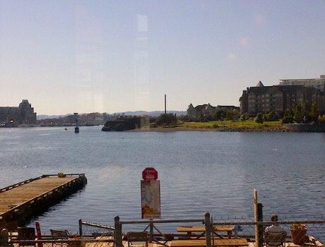 Lido Waterfront Bistro