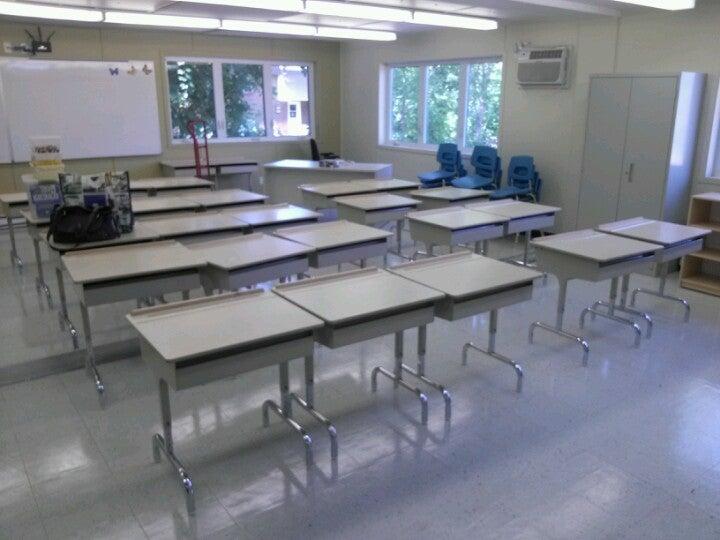 Rue Jeannotte / Face à l'École Saint-Michel