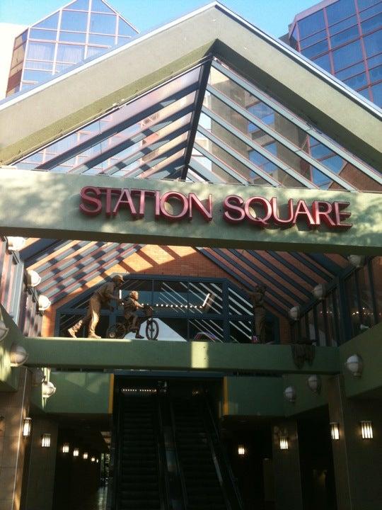Station Square Metrotown