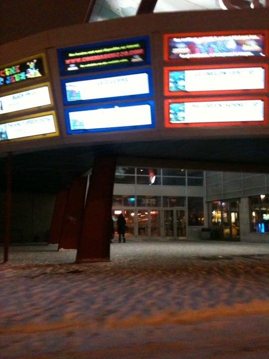 Méga-Plex Guzzo Taschereau 18