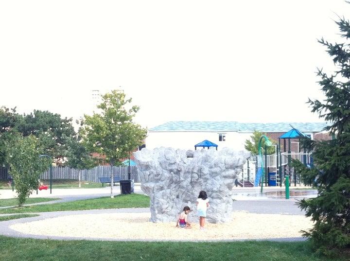 Walter Saunders Memorial Park