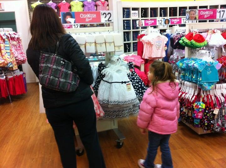 Carter's OshKosh B'gosh