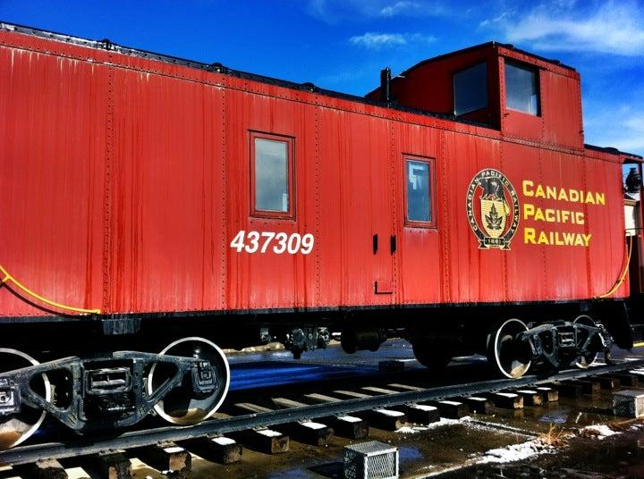 Strathmore Station Restaurant And Pub