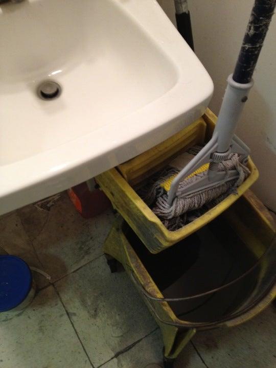 J d's Convenience Store