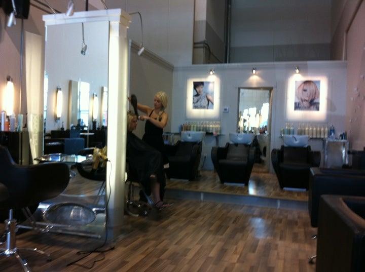 Oxygen Salon & Academy