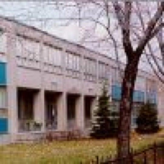 Wilfrid-Pelletier Ecole