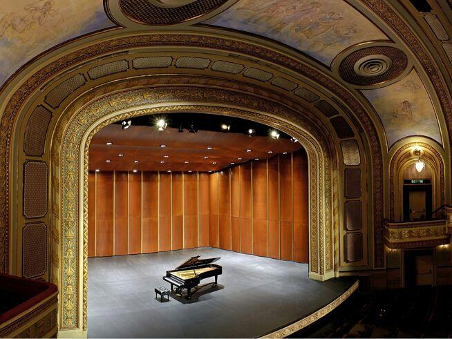 Salle J.-Antonio Thompson